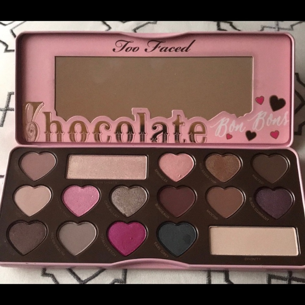 Too Faced; Chocolate Bon Bon Eye Shadow Pallete
